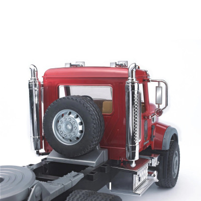 Žaislinis BRUDER sunkvežimis MACK Granite su ekskavatorium JCB 4CX 02813