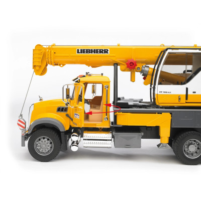 Žaislinis BRUDER kranas Mack Granite Liebherr 02818
