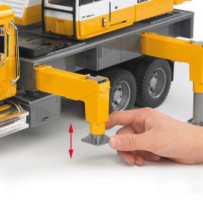 Žaislinis BRUDER kranas Mack Granite Liebherr 02818