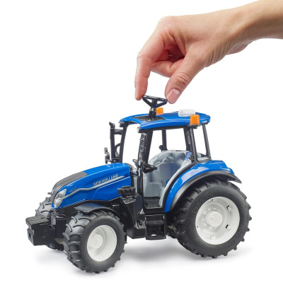 Žaislinis BRUDER traktorius New Holland T5.120 02184